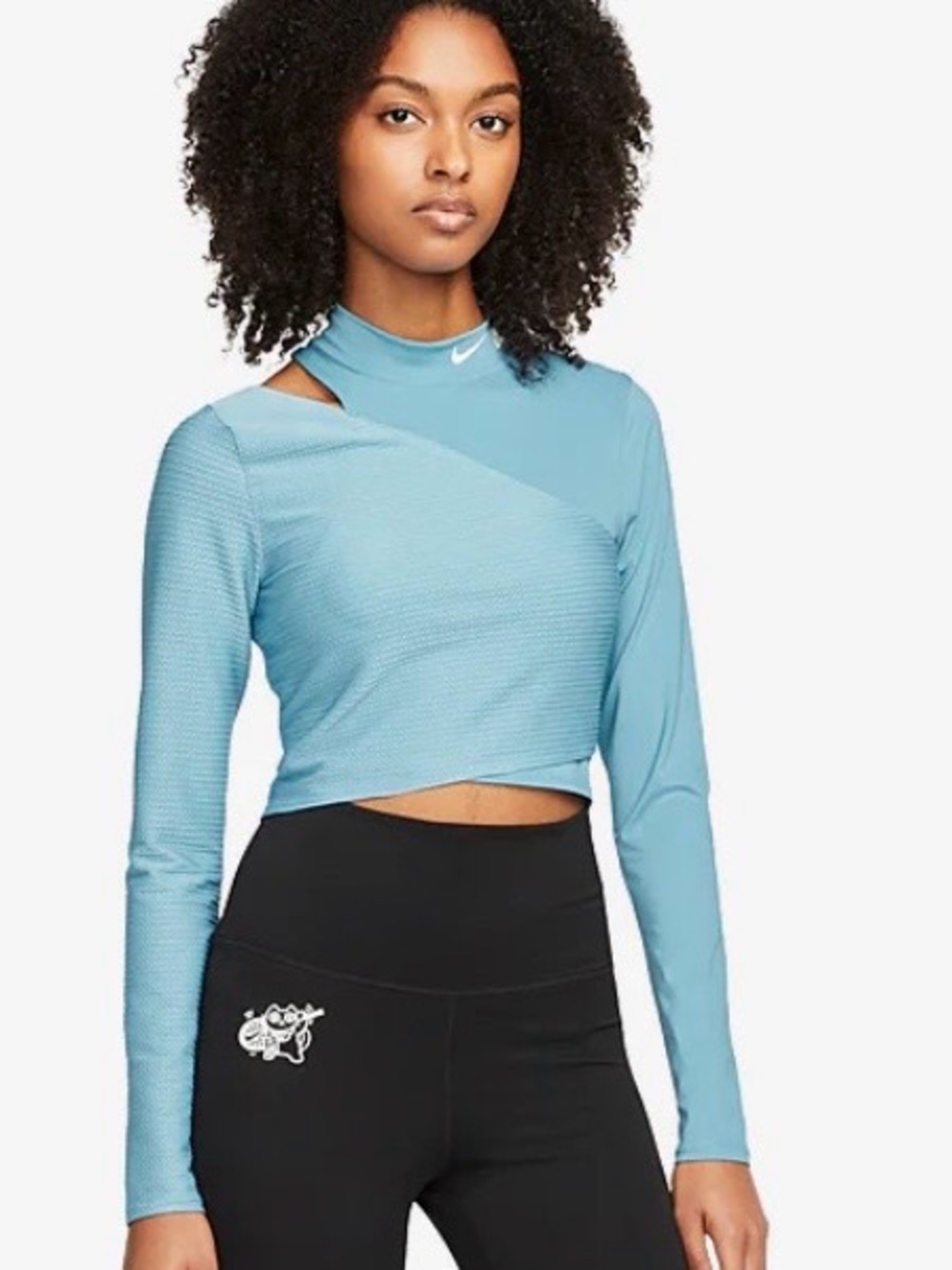 Nike Women’s Sky Blue Long-Sleeve Cropped Athletic Top